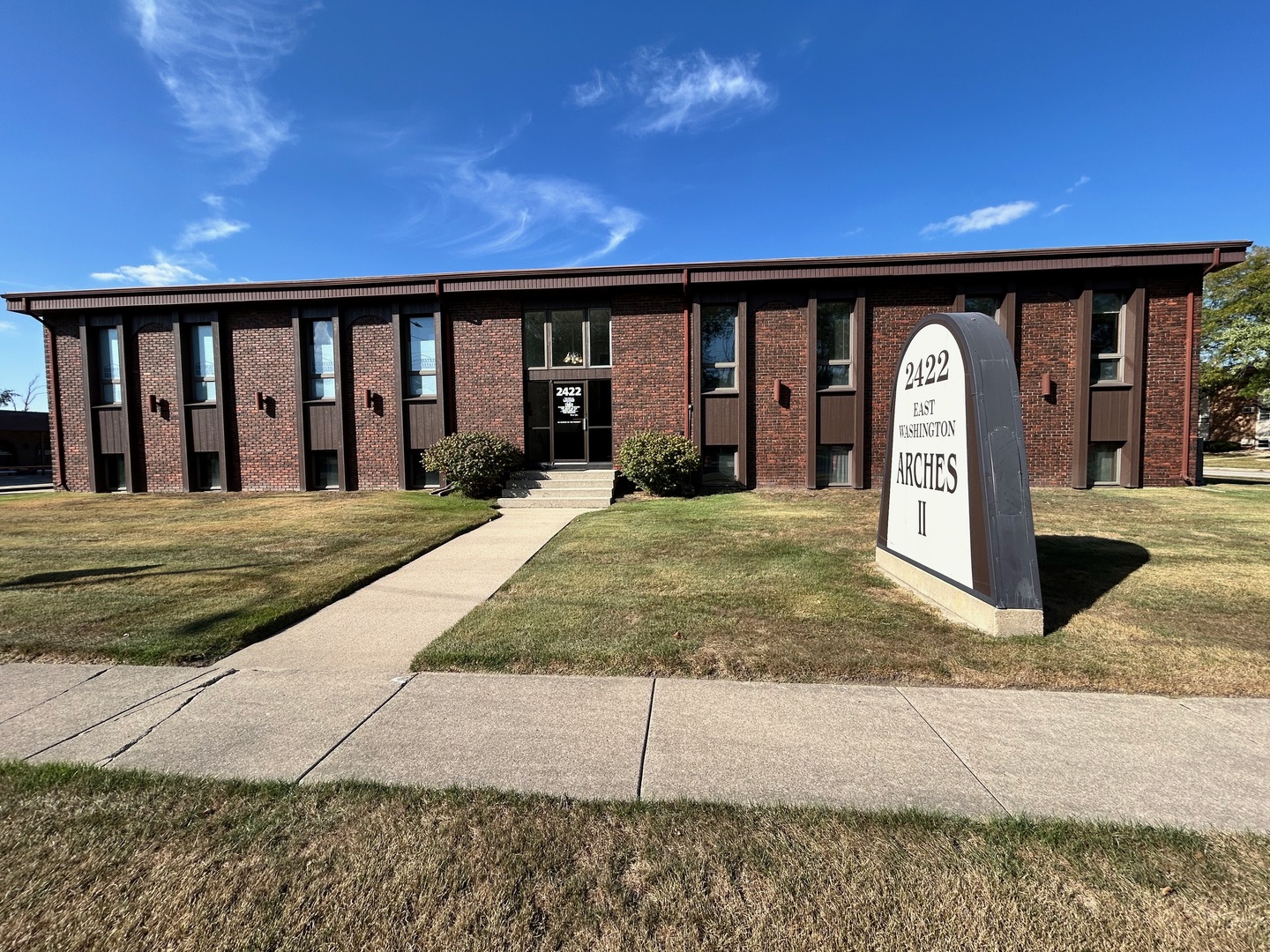 2422 E Washington Street, Bloomington, IL 61704