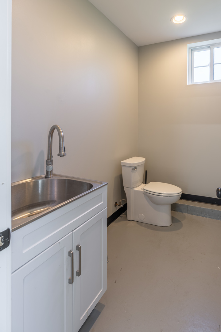 1721 State Route 31, Oswego, IL 60543