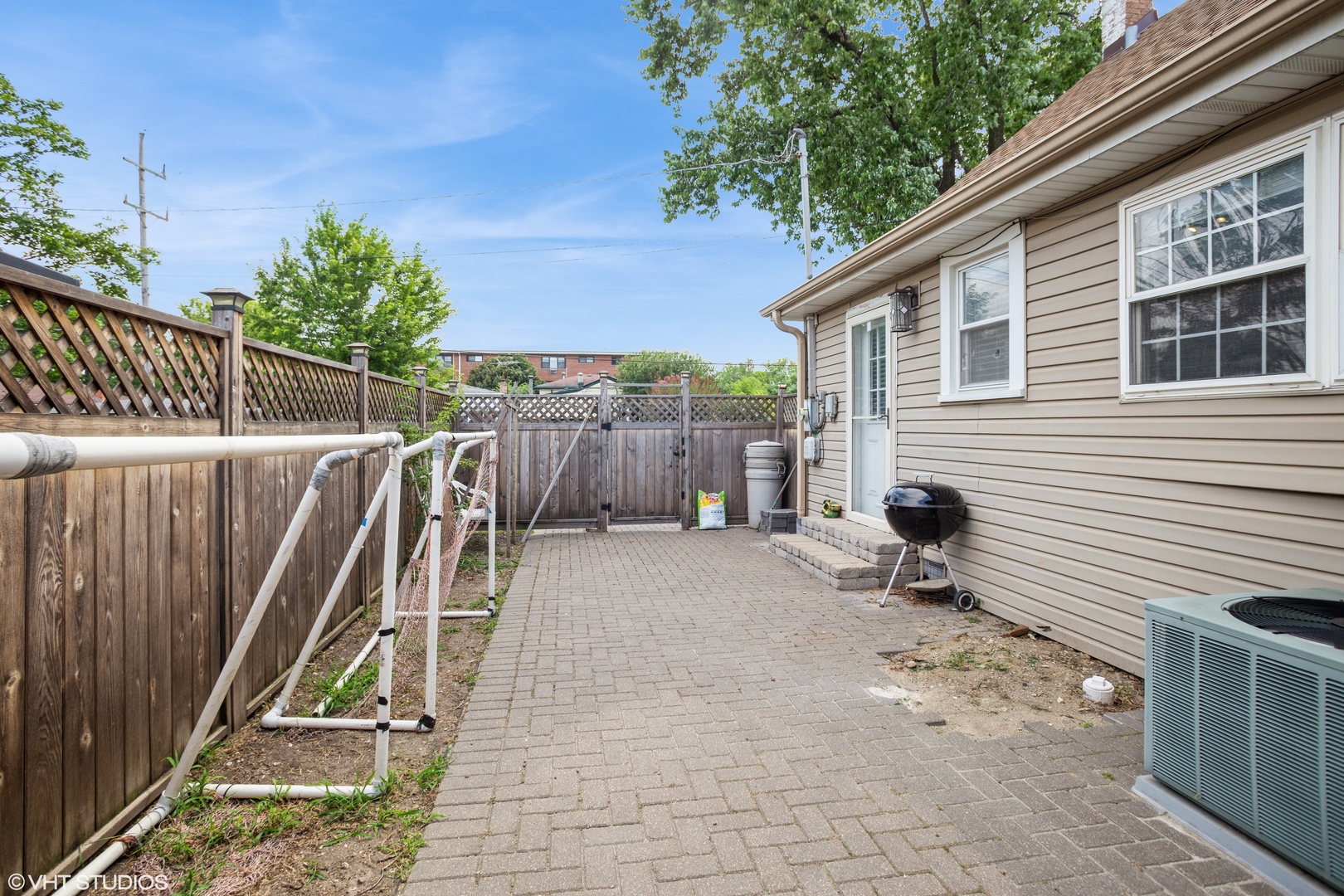 4001 N Denley Avenue, Schiller Park, IL 60176