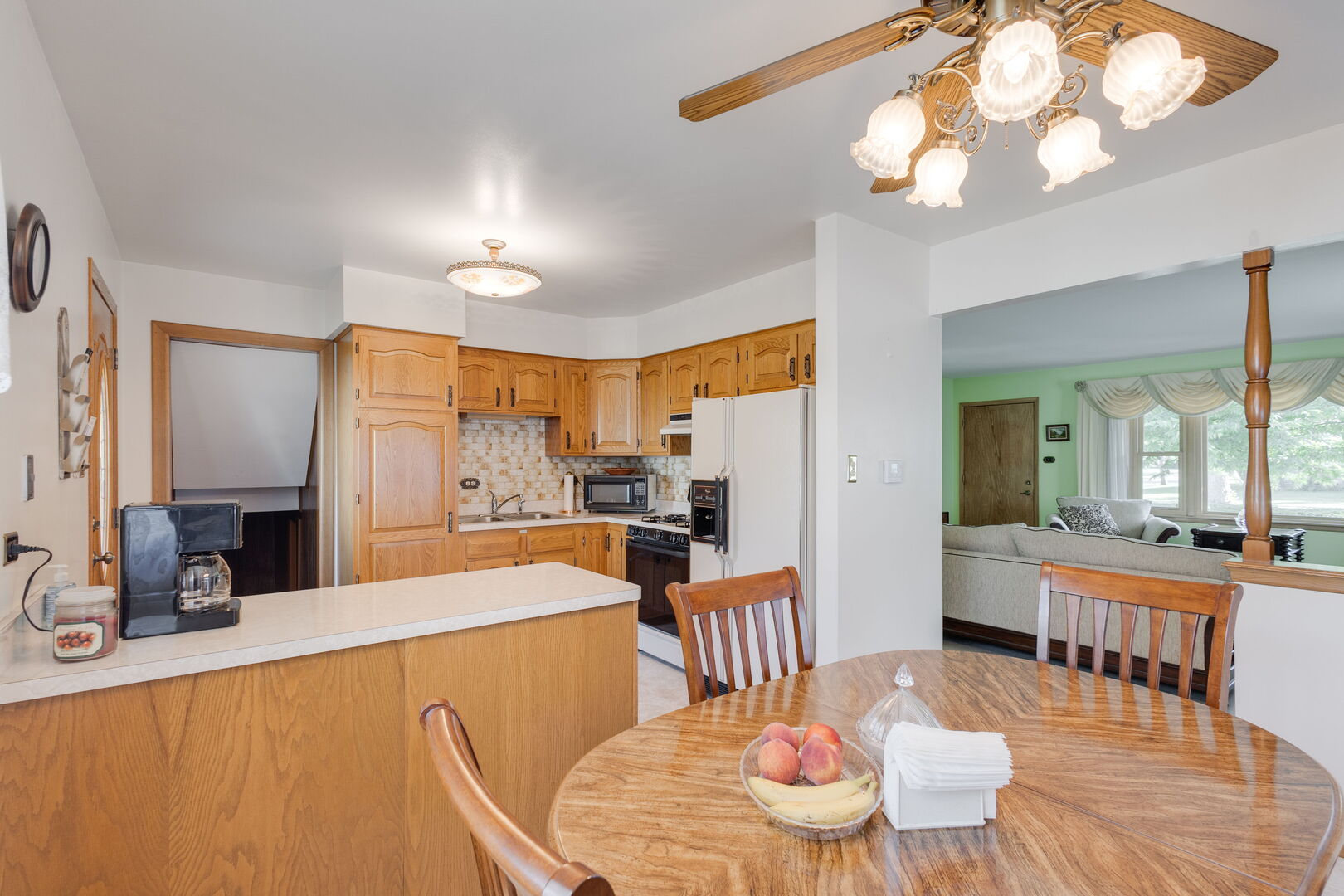 2306 Kingfisher Lane, Rolling Meadows, IL 60008