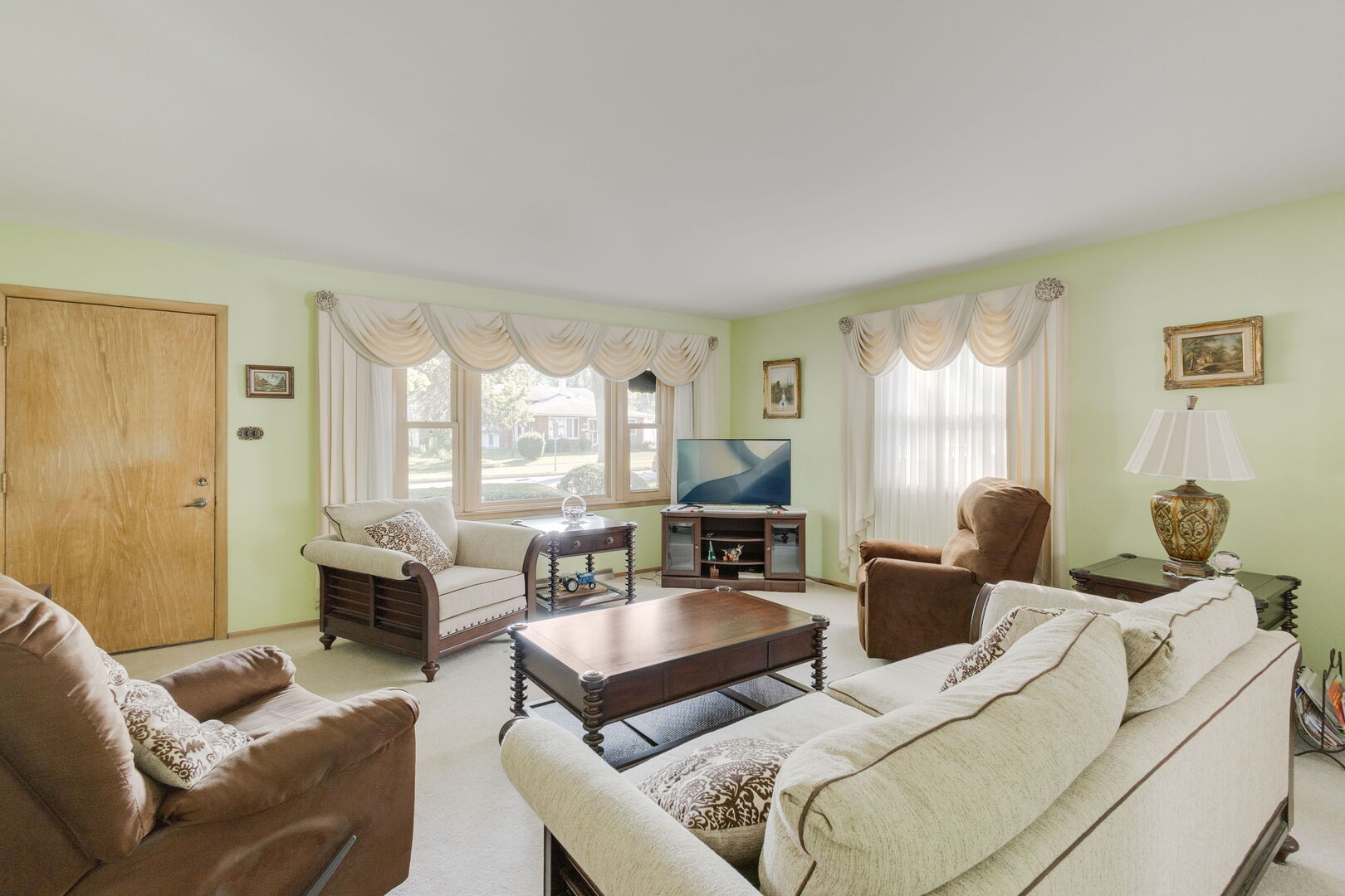 2306 Kingfisher Lane, Rolling Meadows, IL 60008