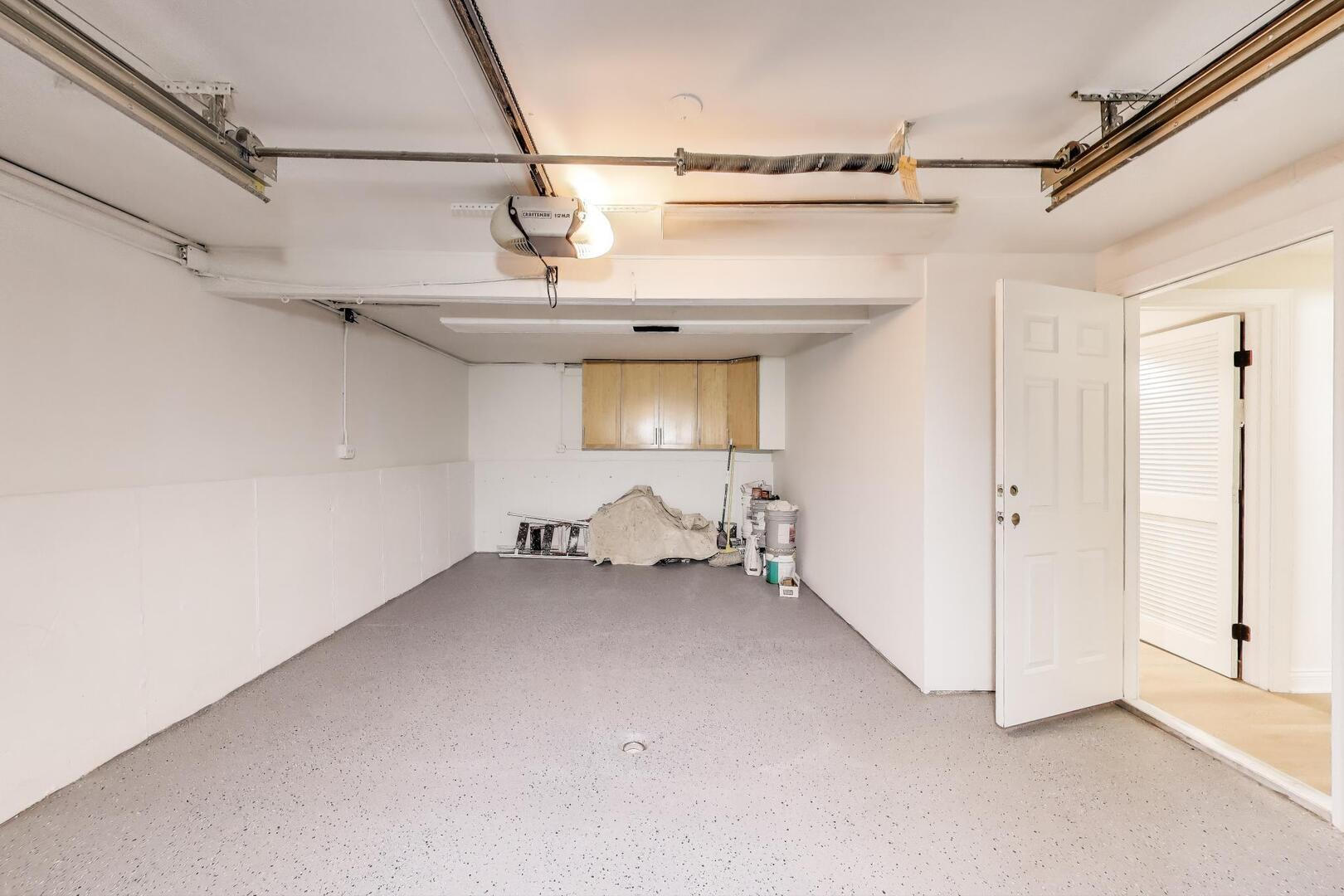 6915 Hawthorne Lane, Hanover Park, IL 60133