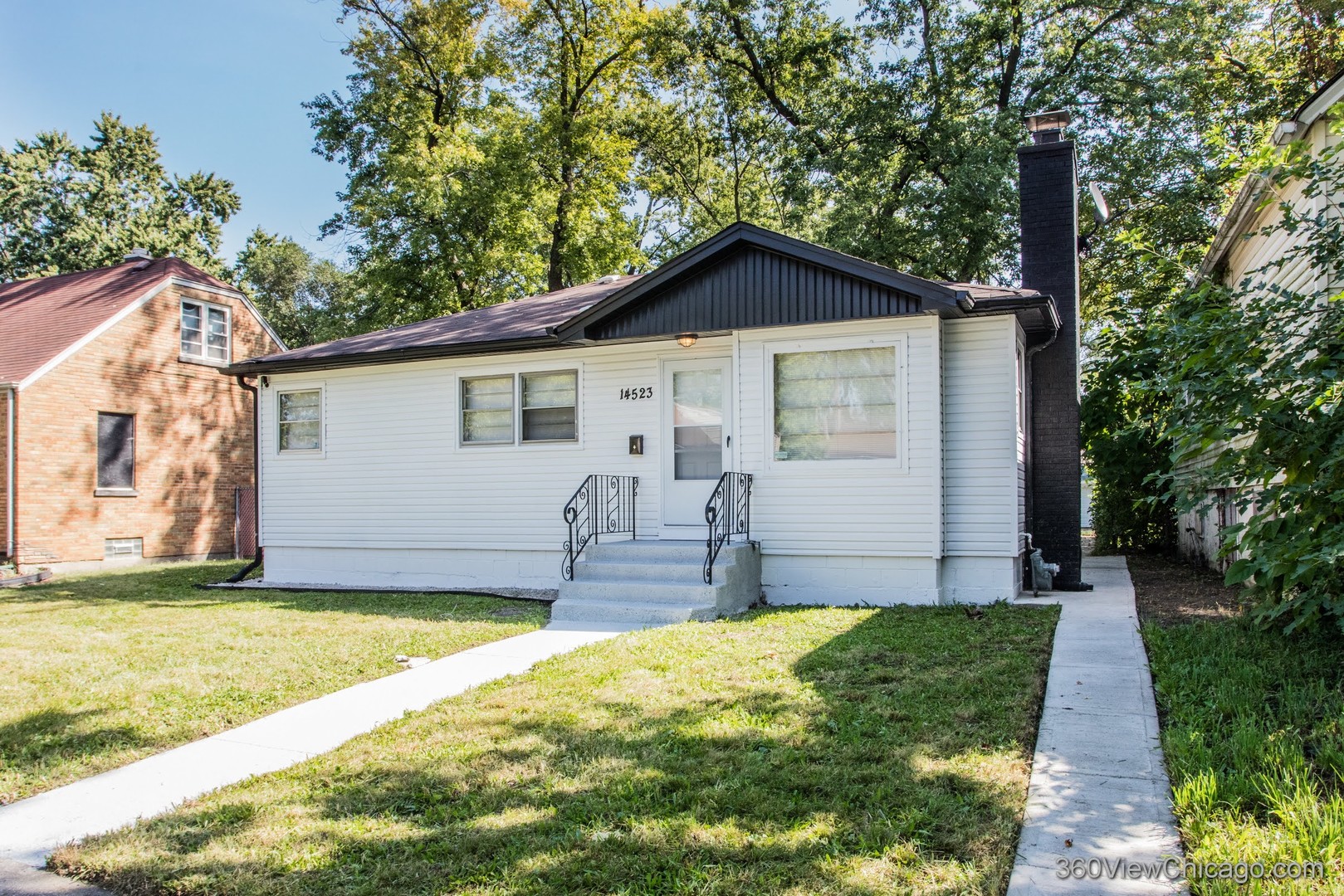 14523 Lexington Avenue, Harvey, IL 60426