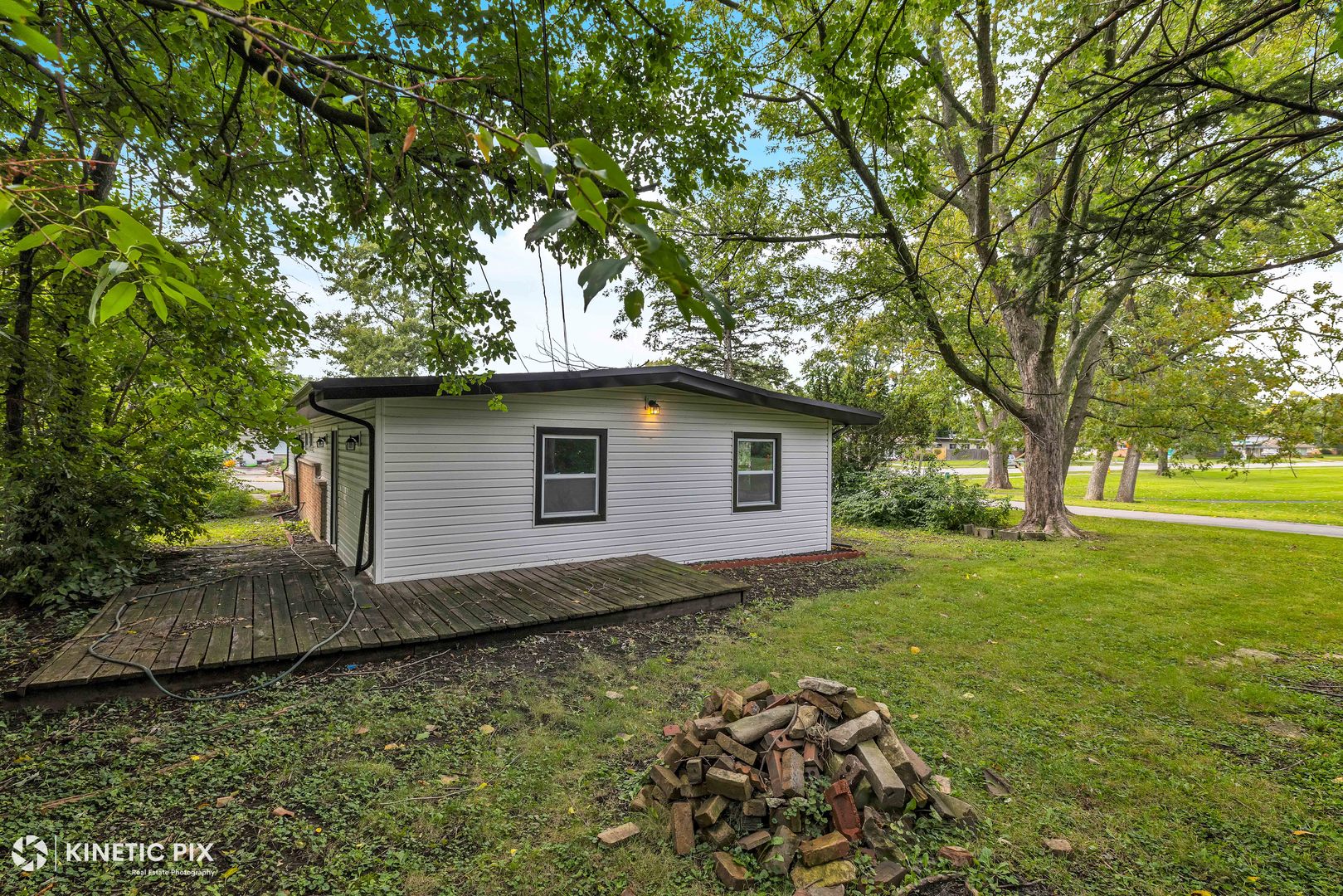 443 Shabbona Drive, Park Forest, IL 60466