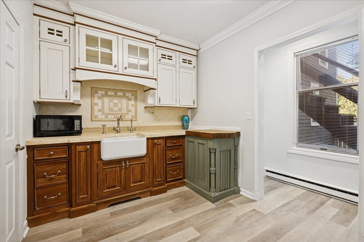 320 E Main Street, Barrington, IL 60010