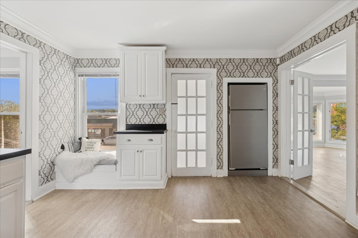 320 E Main Street, Barrington, IL 60010