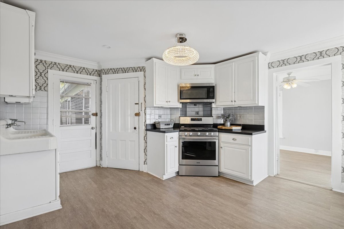 320 E Main Street, Barrington, IL 60010