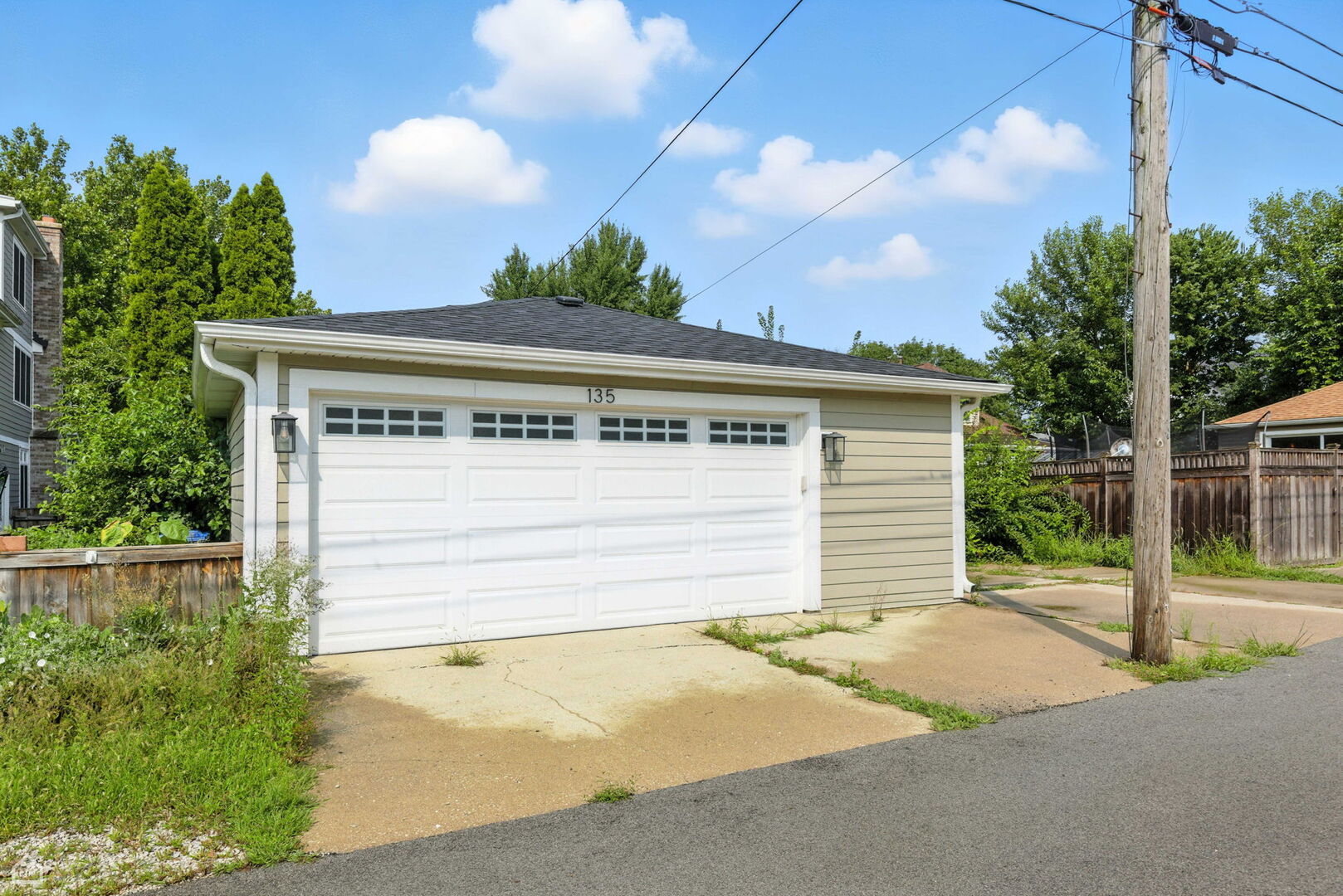 135 N Myrtle Avenue, Elmhurst, IL 60126