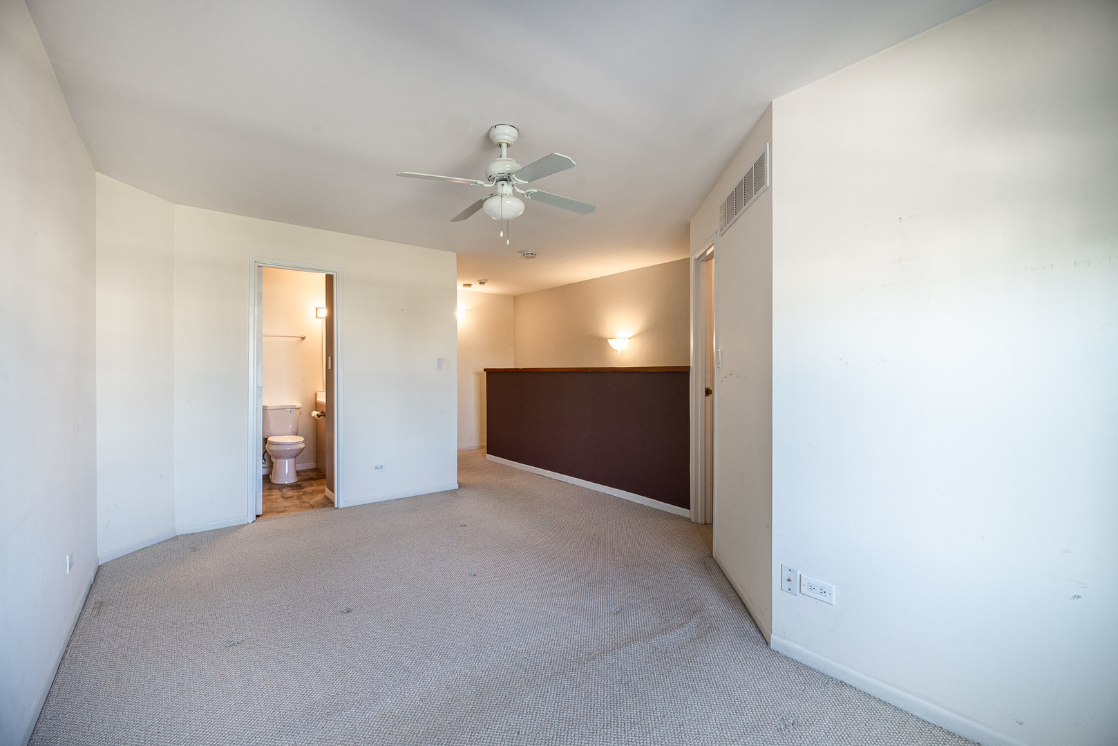 1277 WYNDHAM Lane #107, Palatine, IL 60074