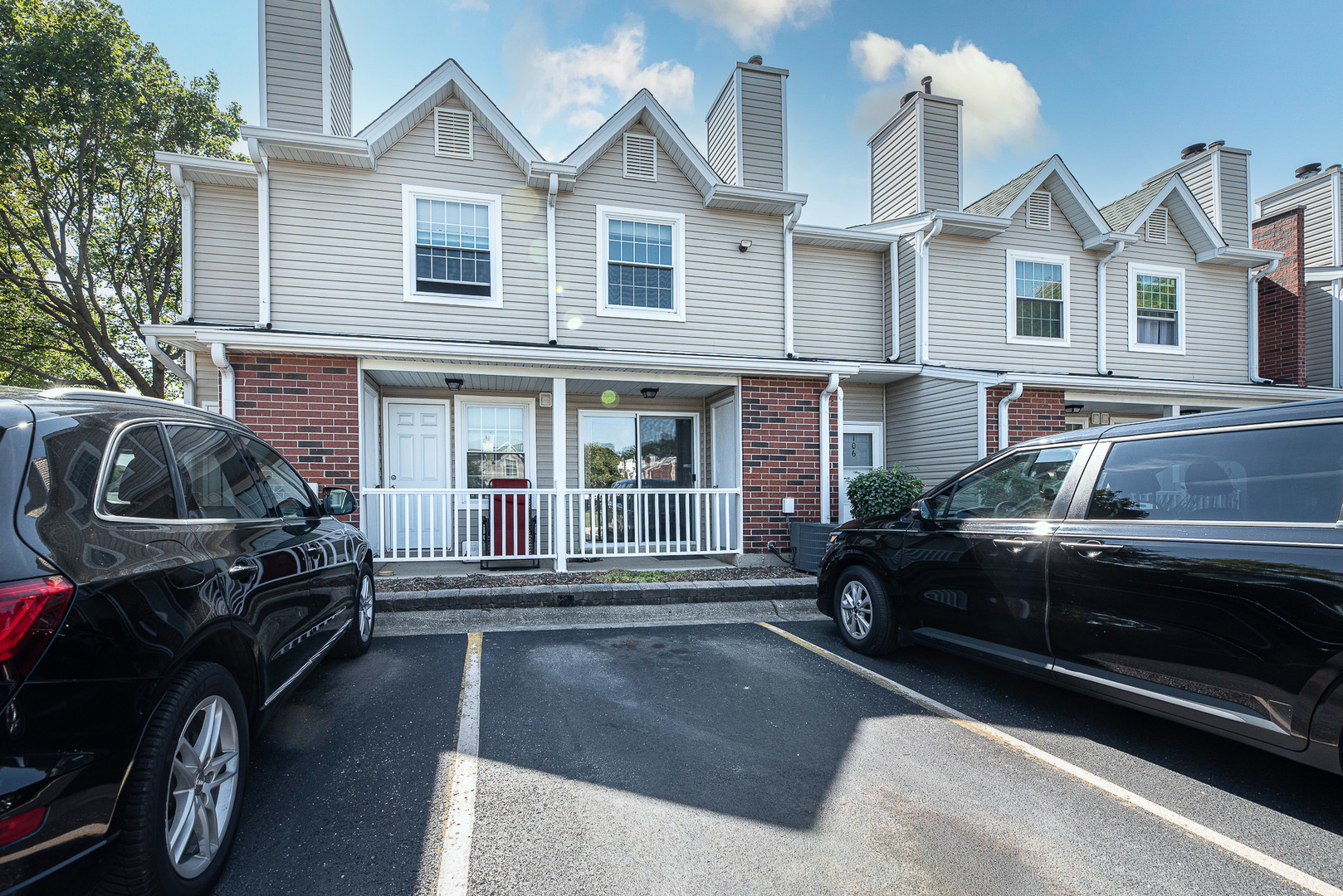 1277 WYNDHAM Lane #107, Palatine, IL 60074