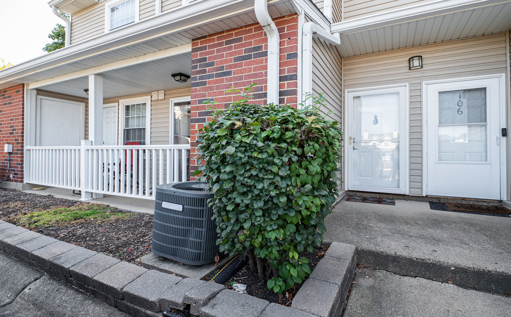 1277 WYNDHAM Lane #107, Palatine, IL 60074