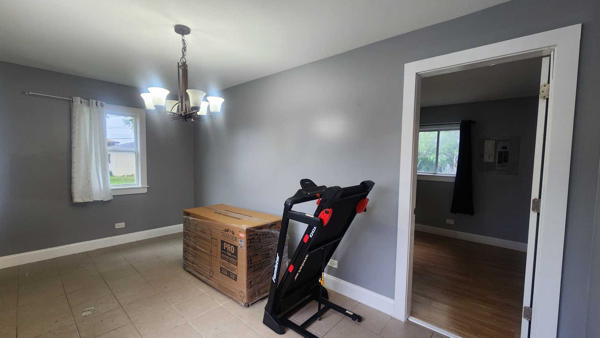 7530 S Oconto Avenue, Bridgeview, IL 60455