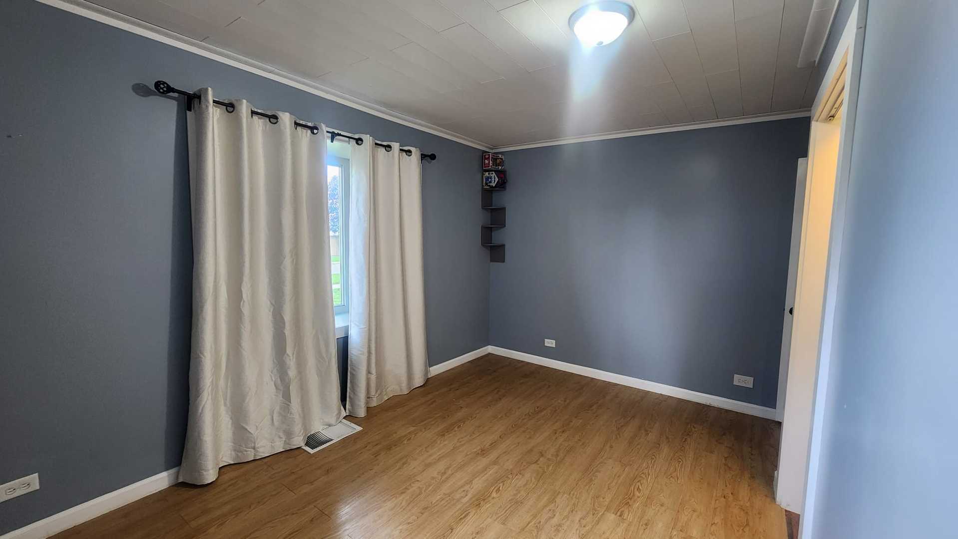 7530 S Oconto Avenue, Bridgeview, IL 60455