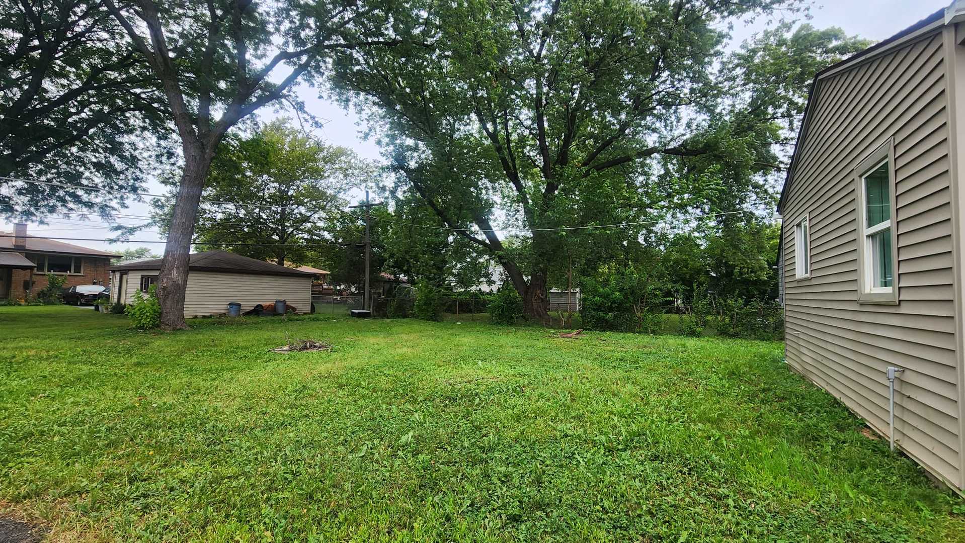 7530 S Oconto Avenue, Bridgeview, IL 60455