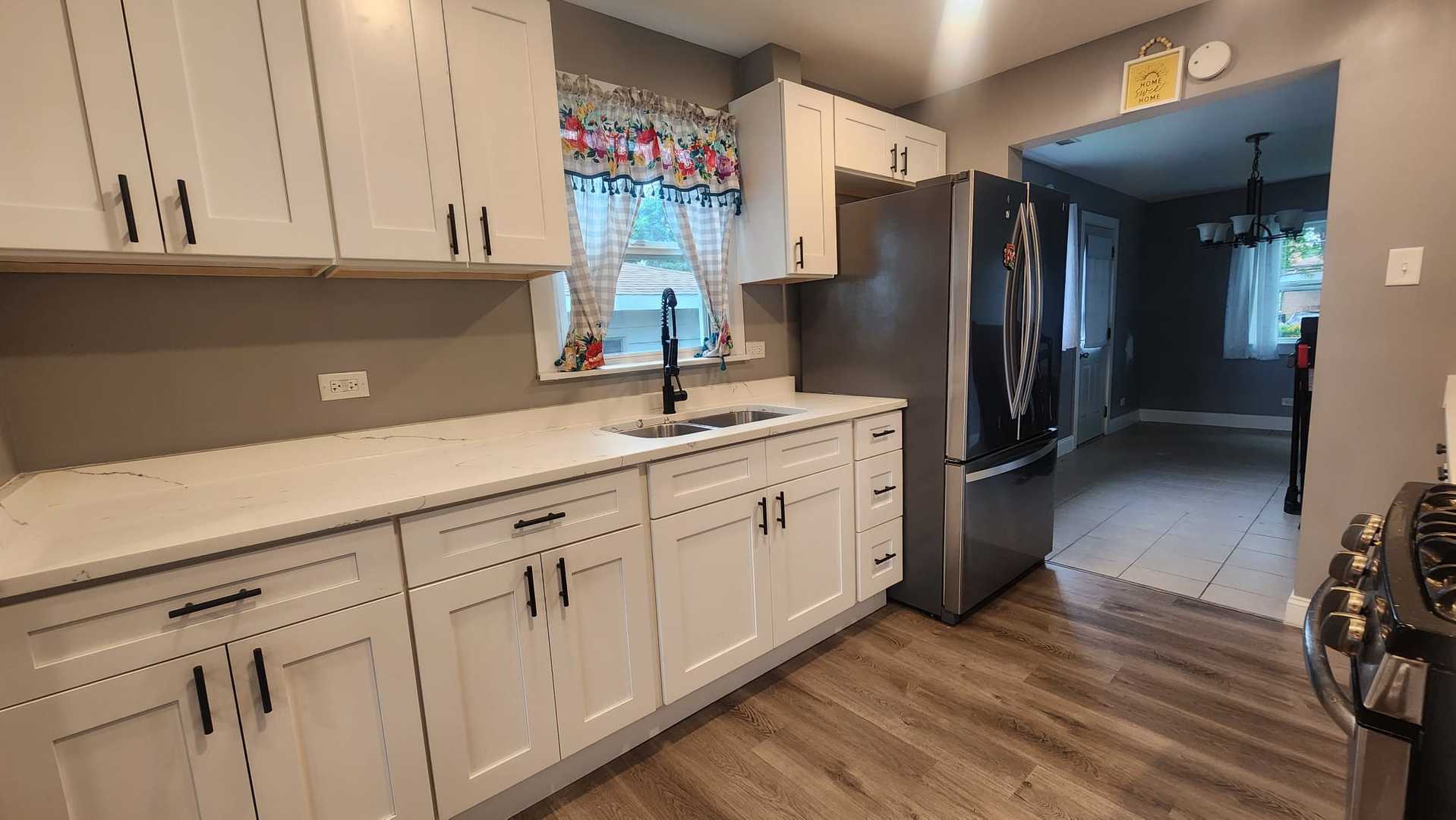 7530 S Oconto Avenue, Bridgeview, IL 60455