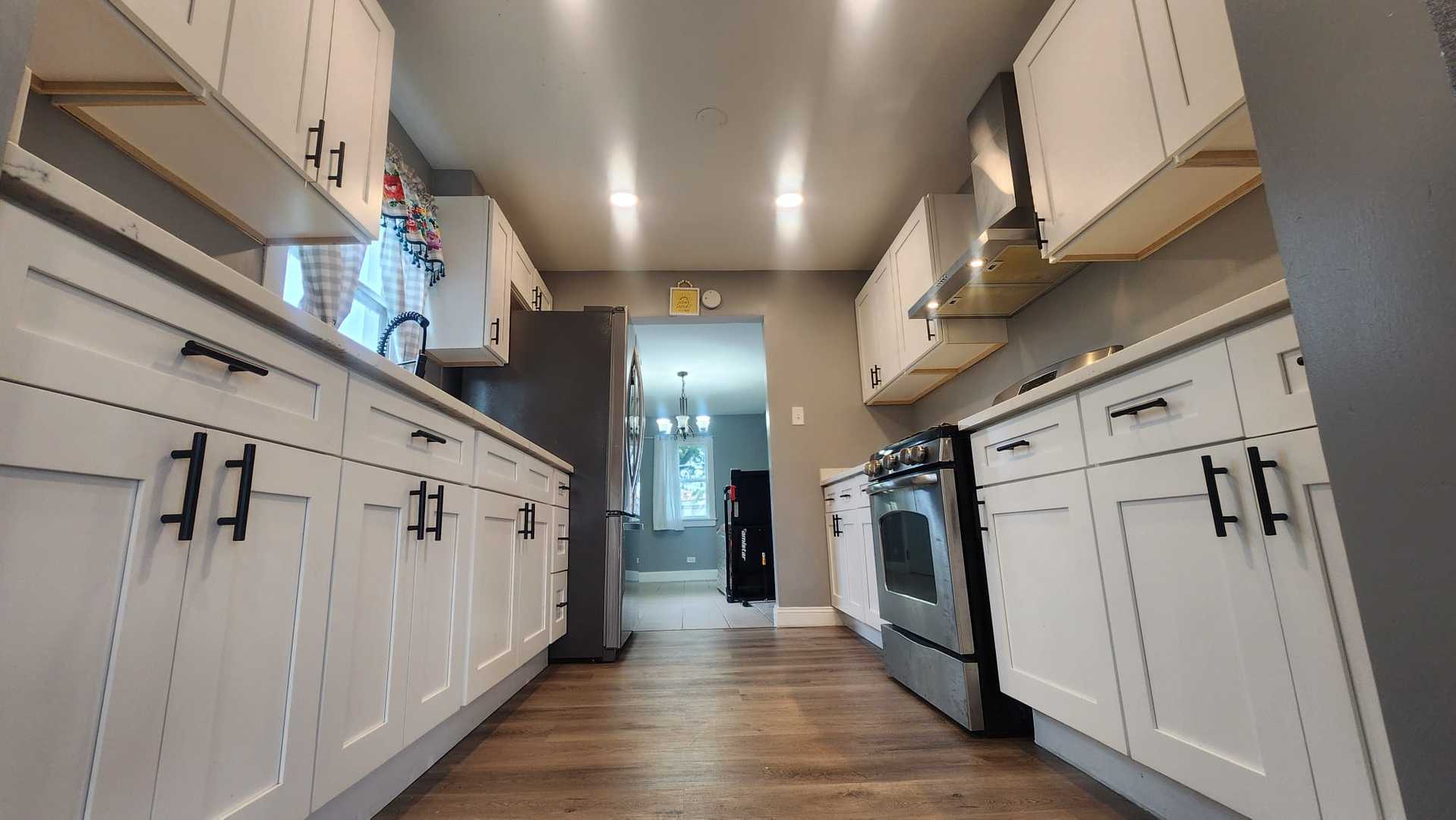 7530 S Oconto Avenue, Bridgeview, IL 60455