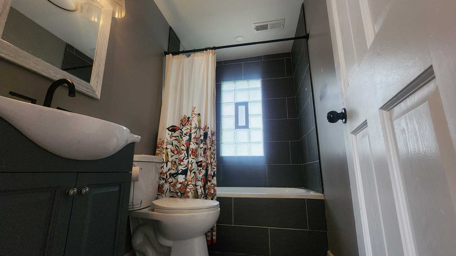 7530 S Oconto Avenue, Bridgeview, IL 60455