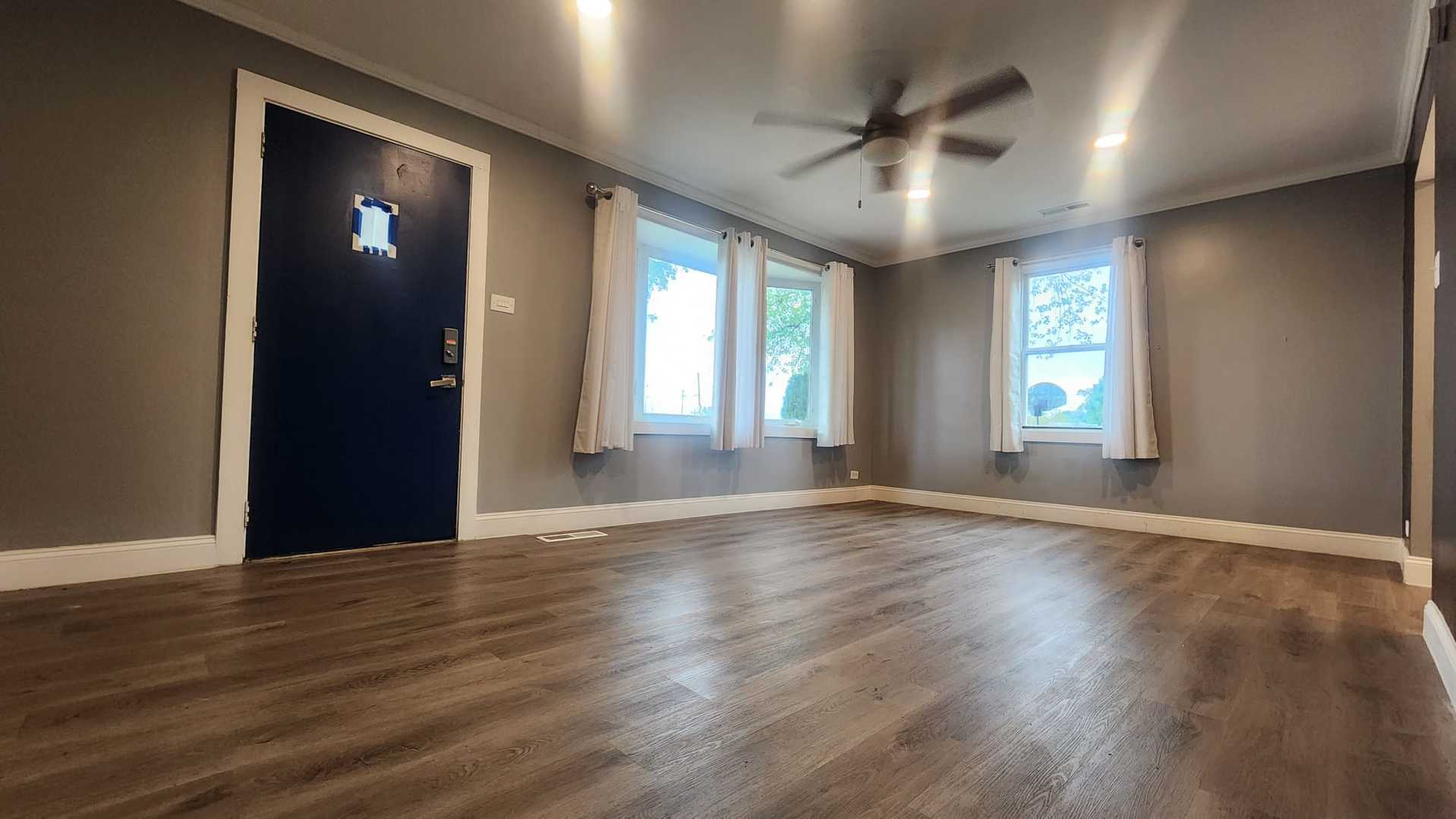 7530 S Oconto Avenue, Bridgeview, IL 60455