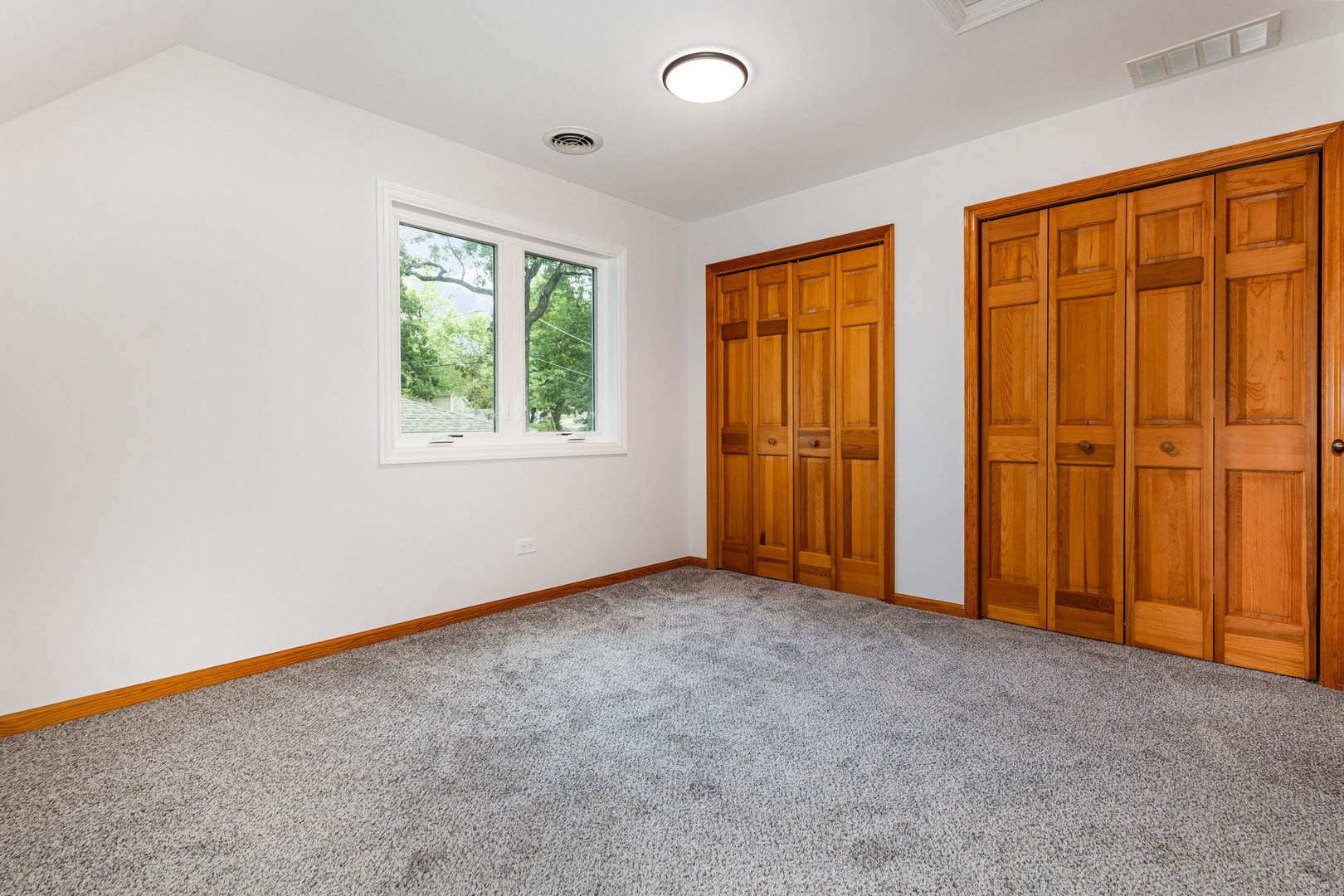 24937 W Forest Drive, Lake Villa, IL 60046