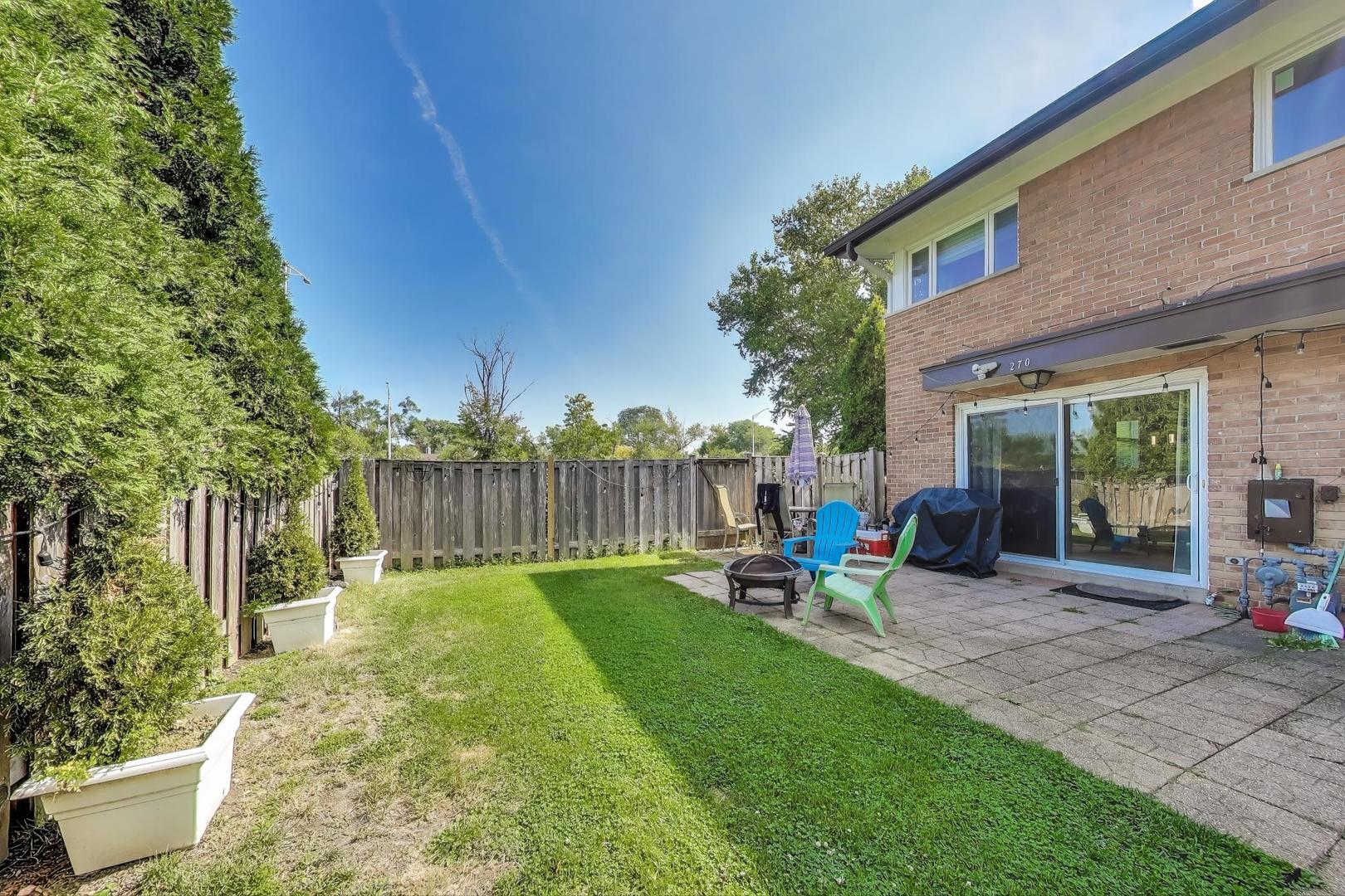 270 Crestwood Village, Northfield, IL 60093