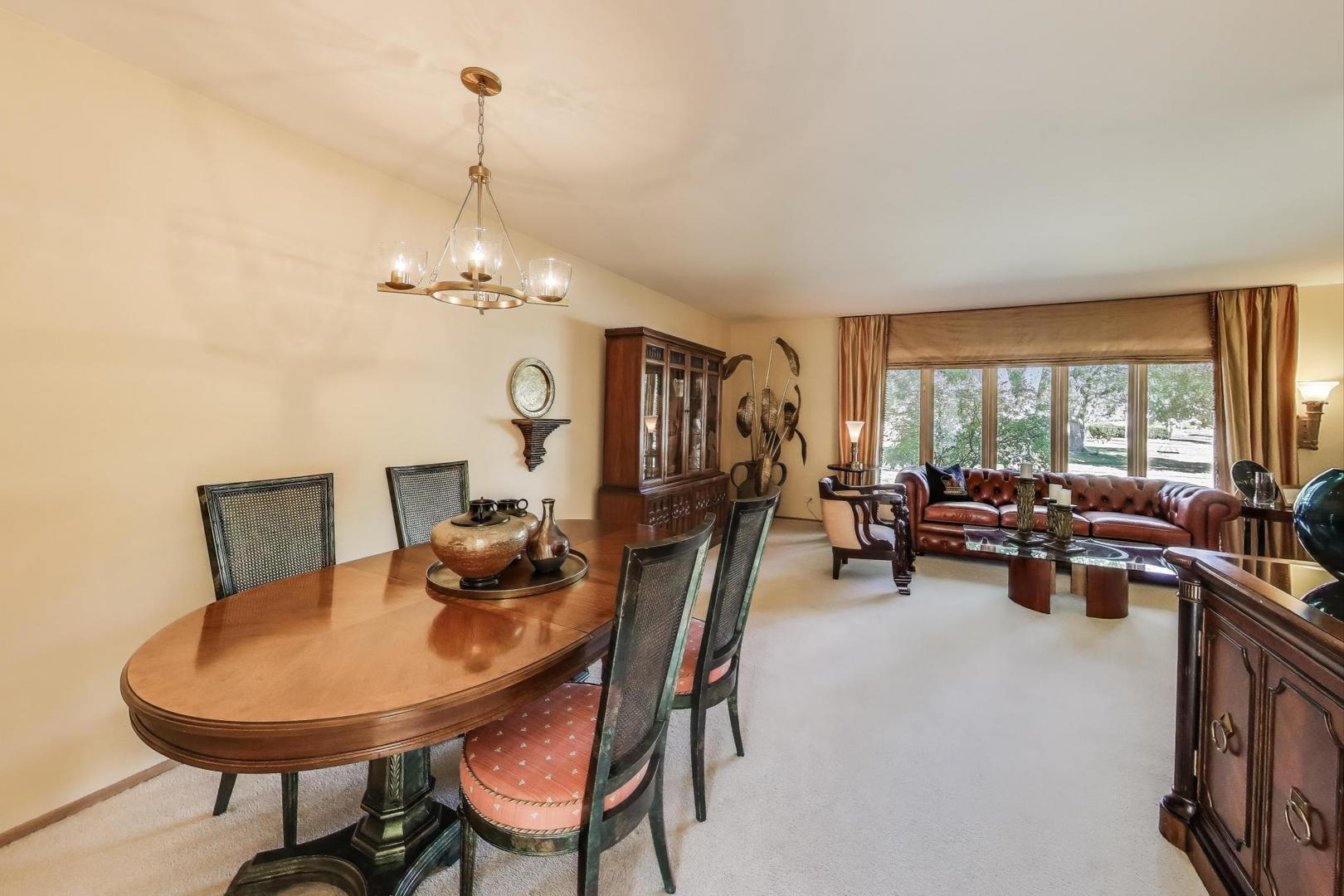 535 King Lane, Des Plaines, IL 60016