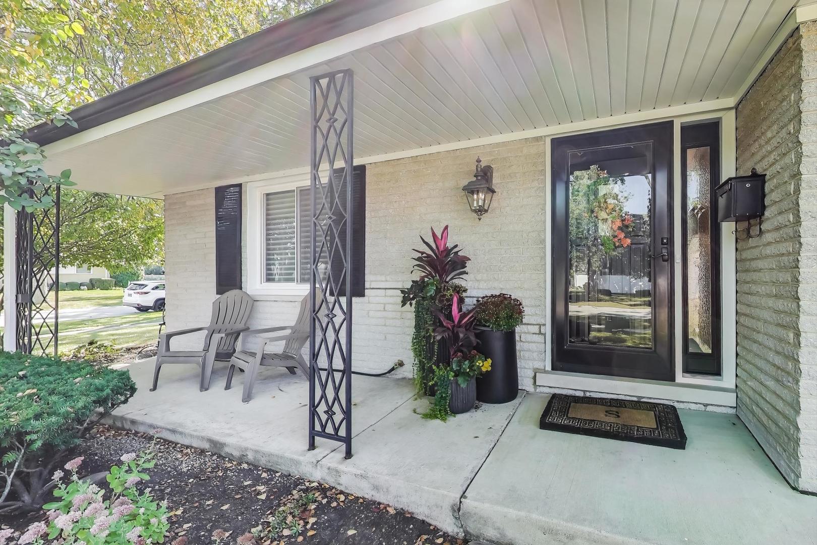 535 King Lane, Des Plaines, IL 60016