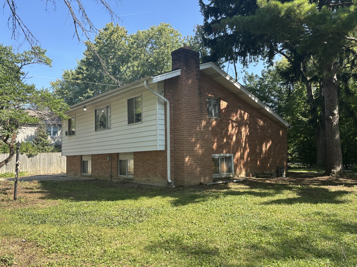 3406 Lee Avenue, Gurnee, IL 60031