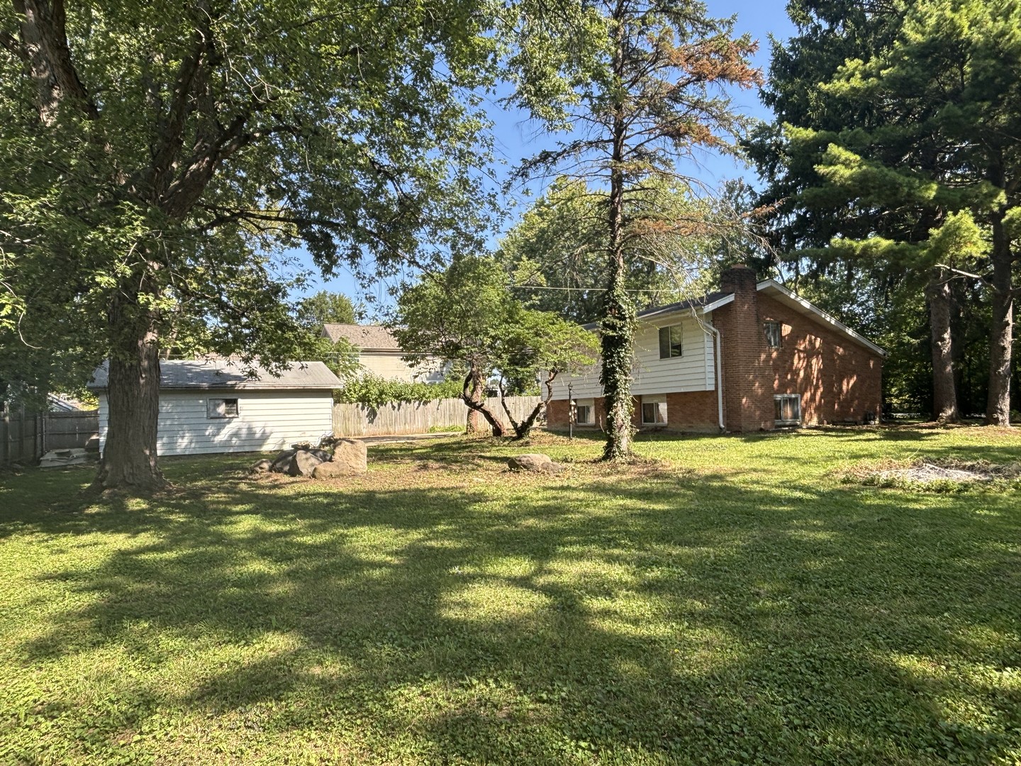 3406 Lee Avenue, Gurnee, IL 60031