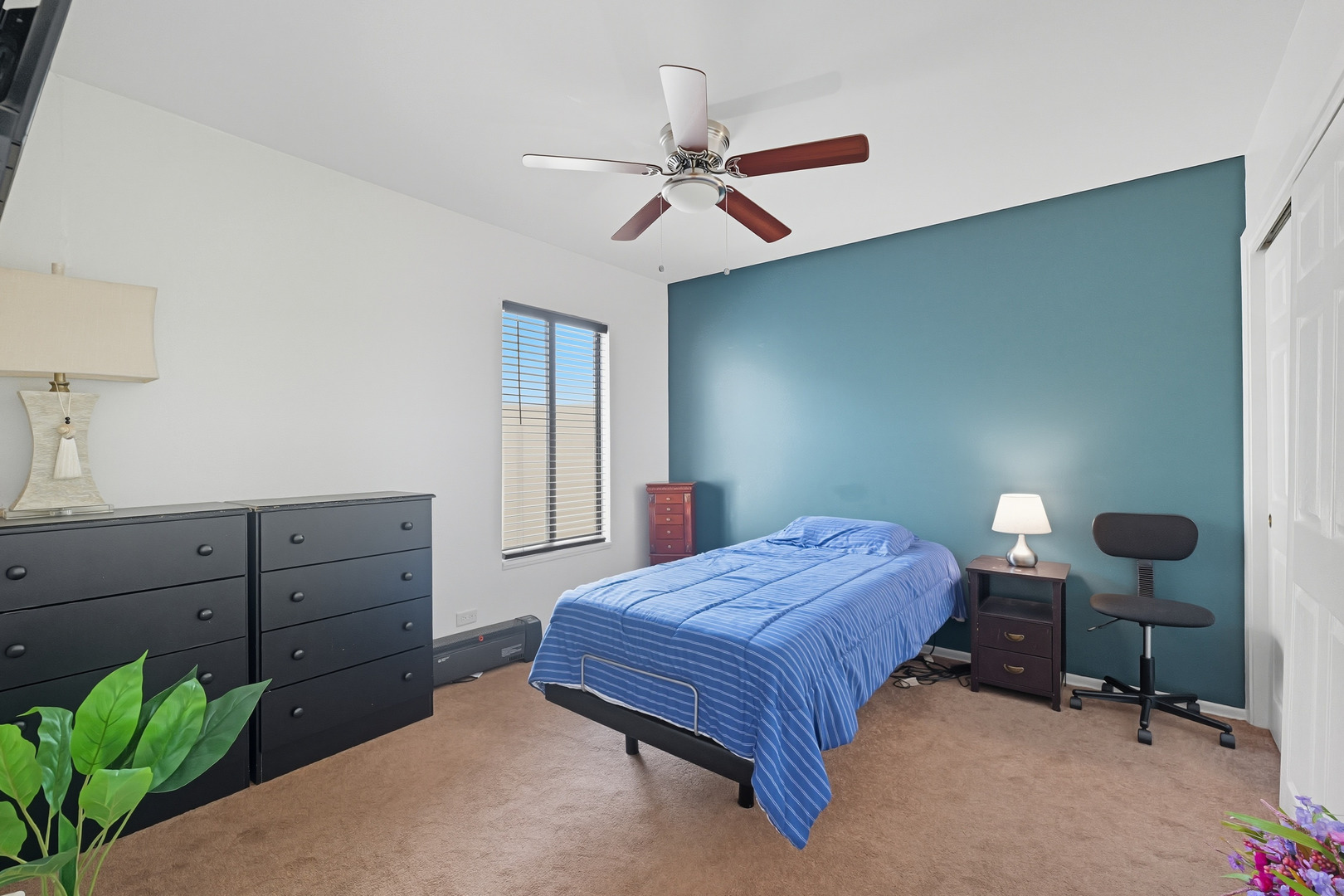 18638 Golfview Drive, Hazel Crest, IL 60429