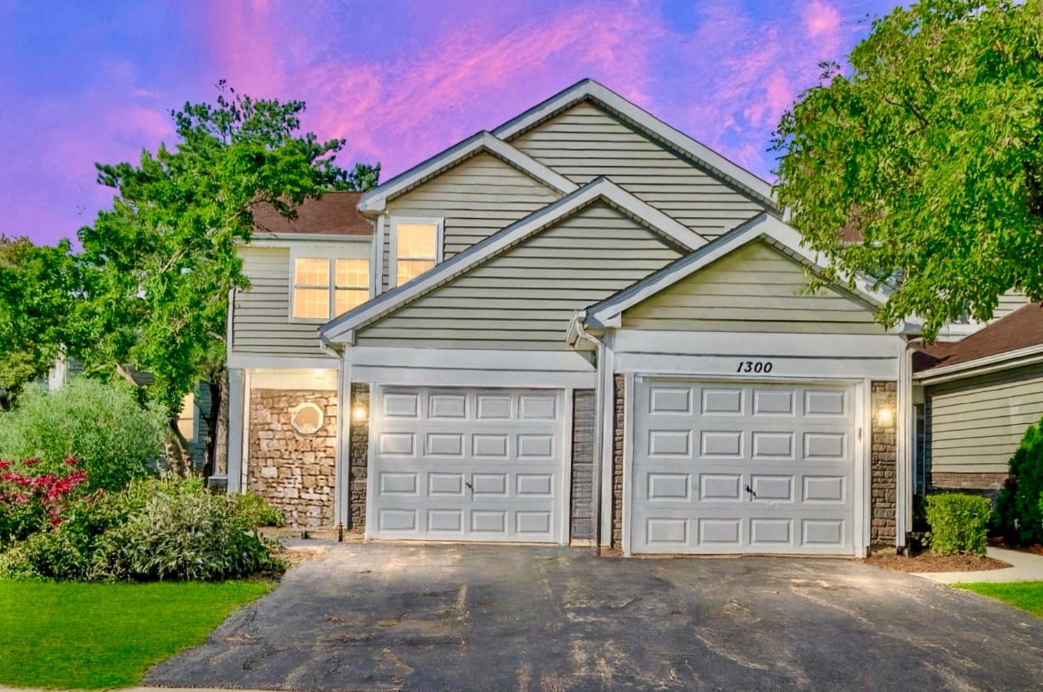 1300 Cranbrook Drive #1300, Schaumburg, IL 60193