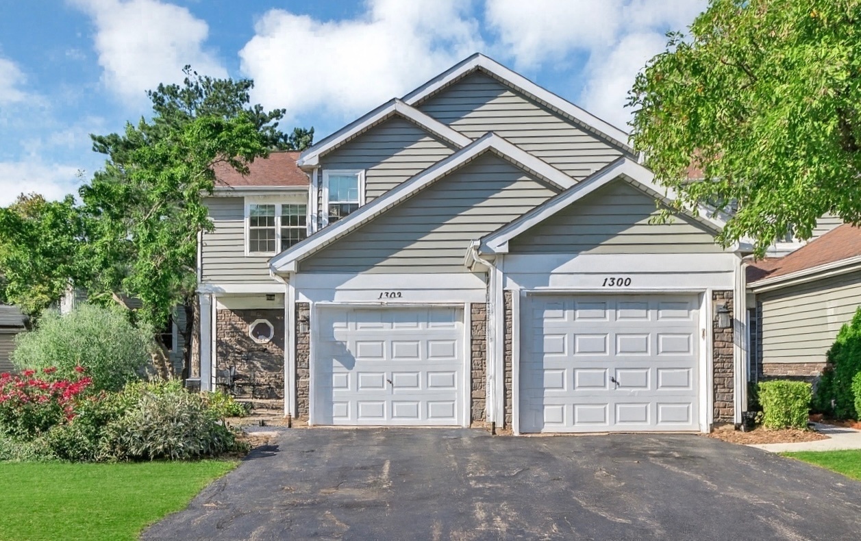 1300 Cranbrook Drive #1300, Schaumburg, IL 60193