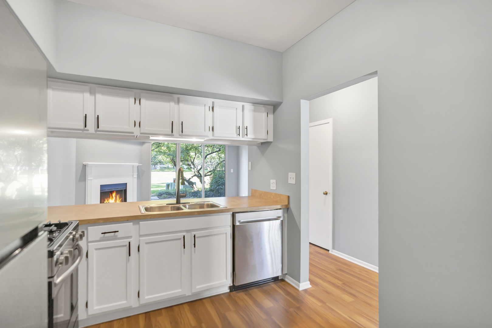 1300 Cranbrook Drive #1300, Schaumburg, IL 60193