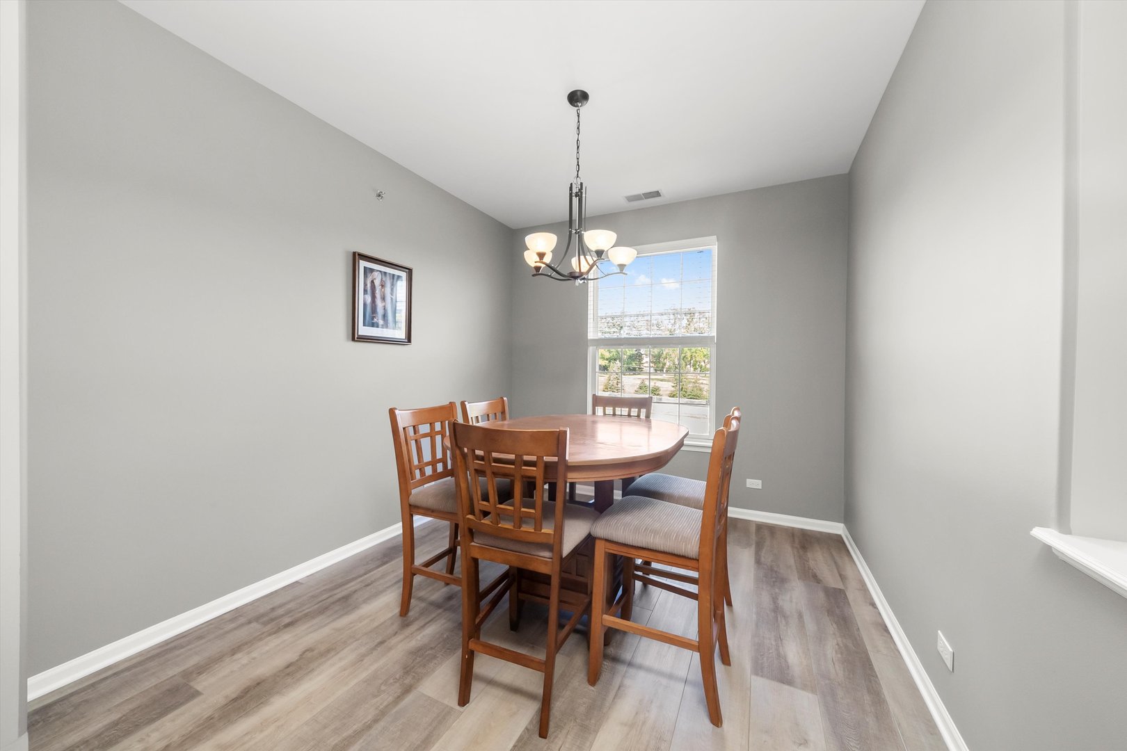 8830 CONCORD Lane #J, Justice, IL 60458