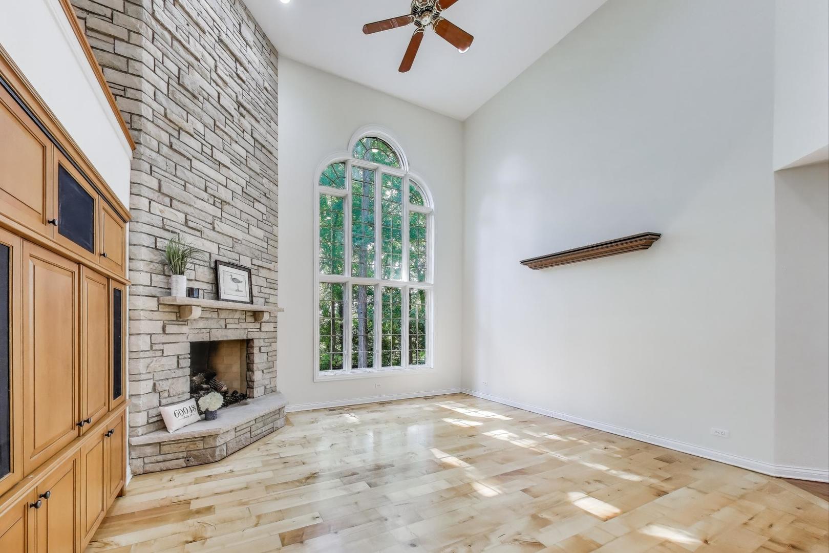 1620 TimberWoods Lane, Libertyville, IL 60048