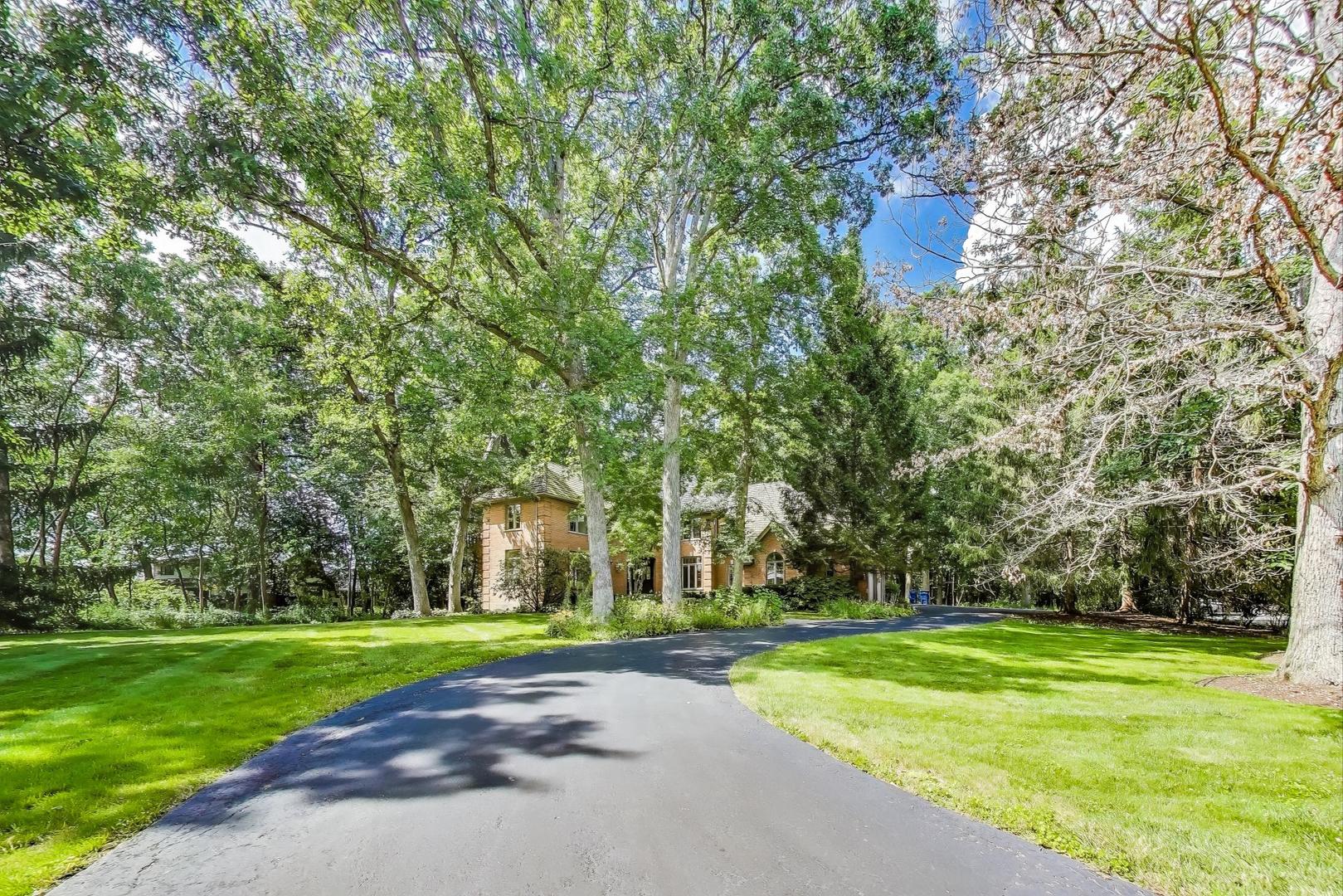 1620 TimberWoods Lane, Libertyville, IL 60048