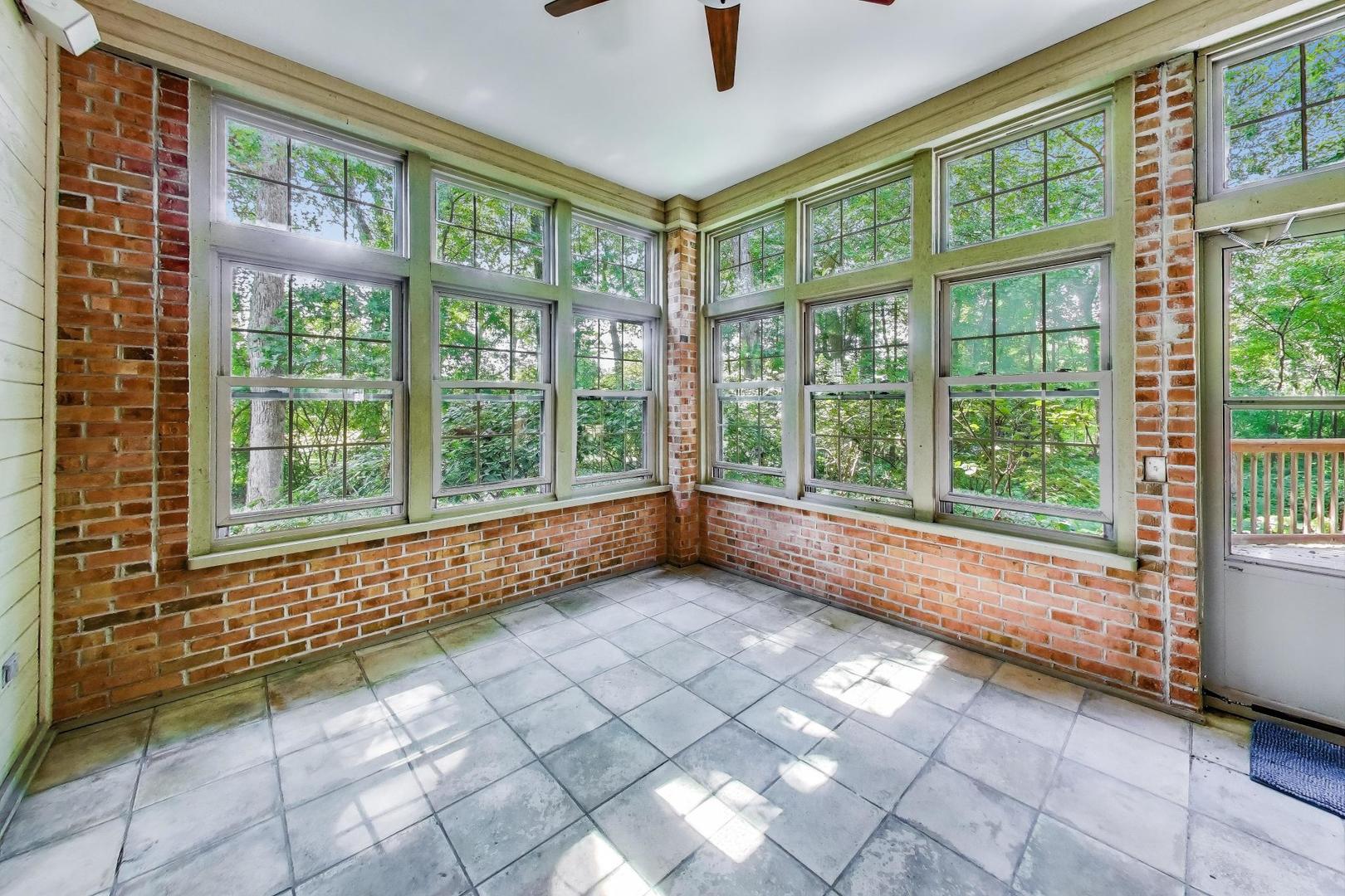 1620 TimberWoods Lane, Libertyville, IL 60048