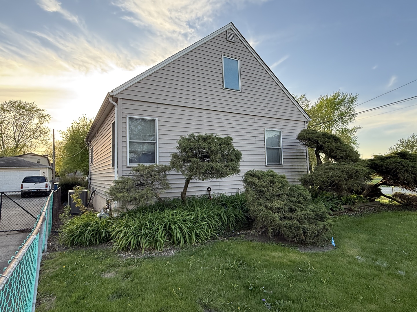 14500 Sawyer Avenue, Midlothian, IL 60445