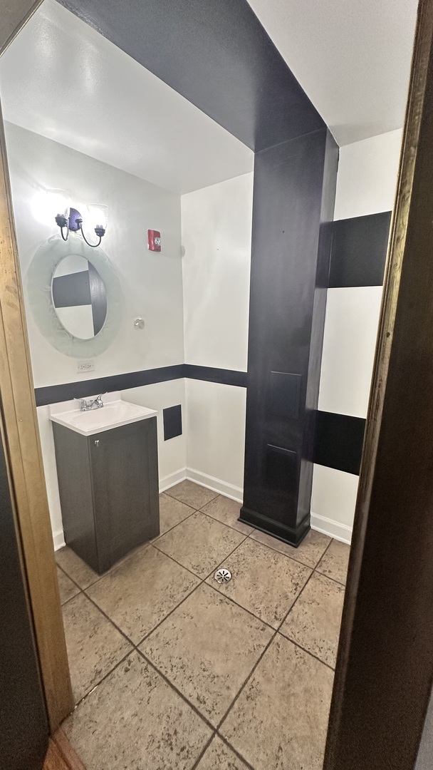 17722 Oak Park Avenue, Tinley Park, IL 60477