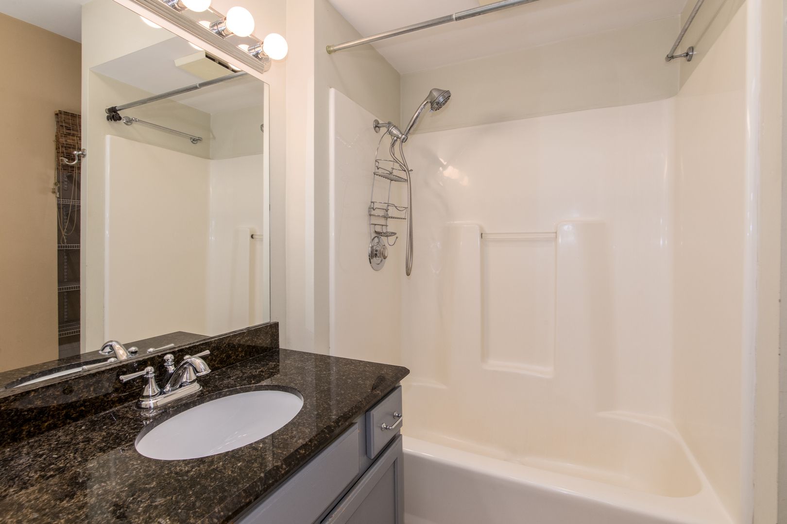 929 Garden Street, Park Ridge, IL 60068