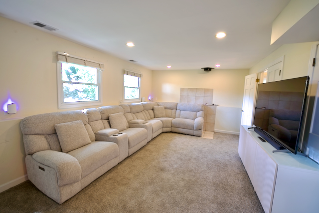 5 Castlegate Court, Vernon Hills, IL 60061