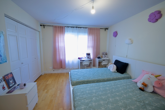 5 Castlegate Court, Vernon Hills, IL 60061