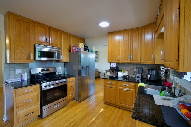 5 Castlegate Court, Vernon Hills, IL 60061