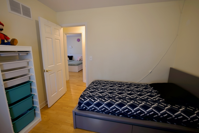 5 Castlegate Court, Vernon Hills, IL 60061