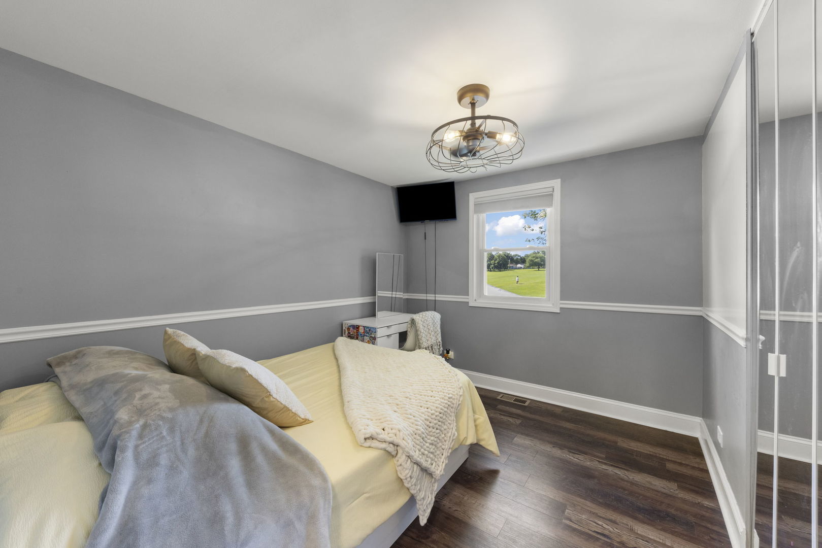 1425 Colwyn Drive, Schaumburg, IL 60194