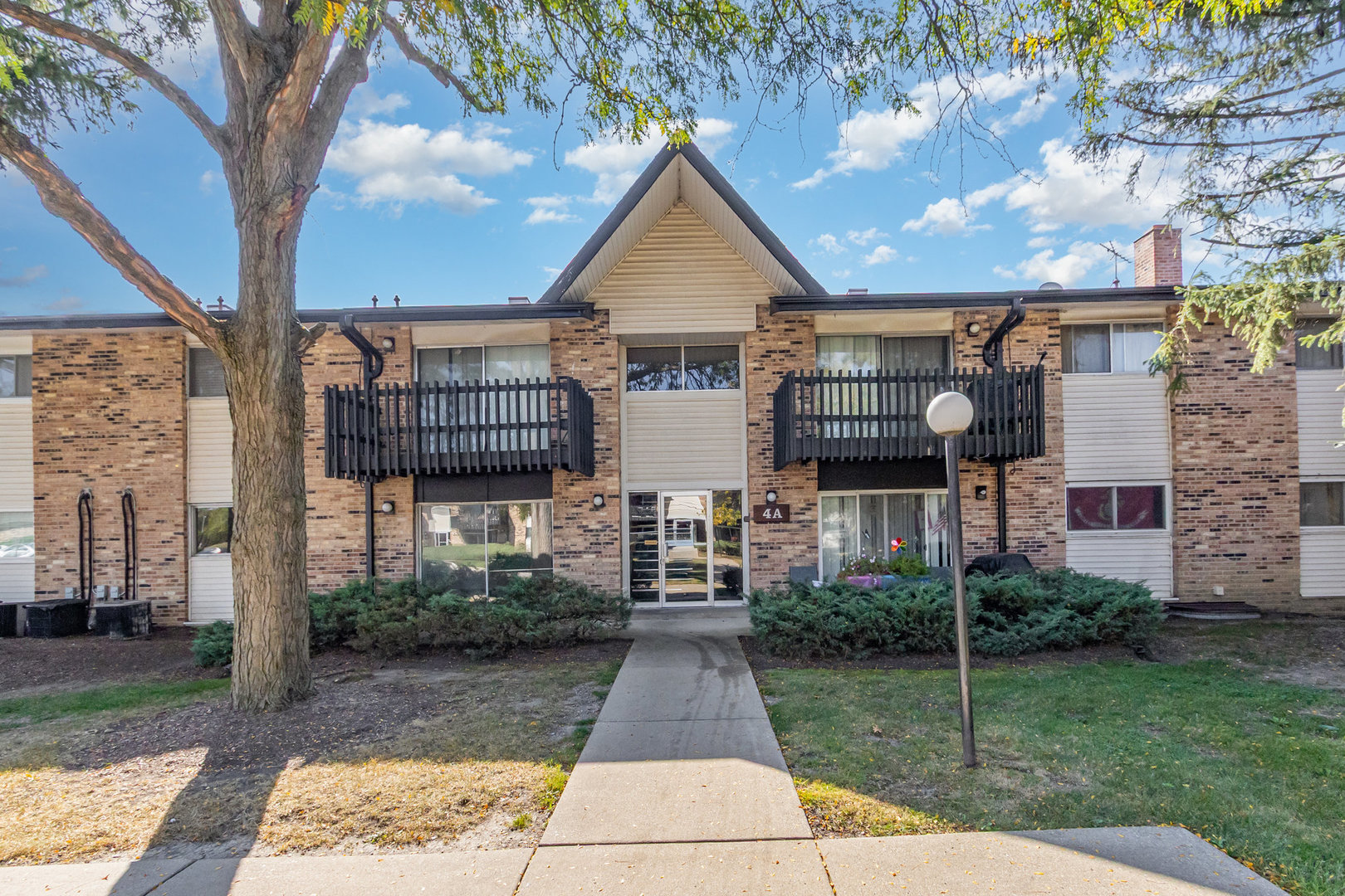 4A Kingery Quarter #104, Willowbrook, IL 60527