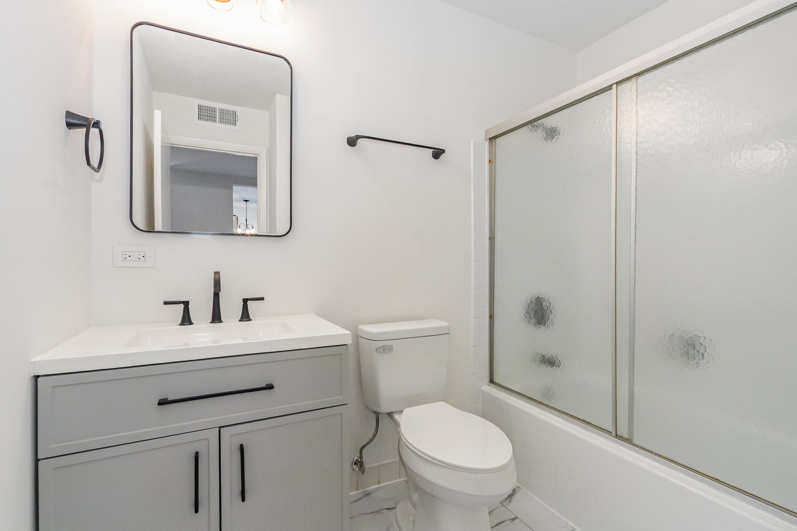 4A Kingery Quarter #104, Willowbrook, IL 60527