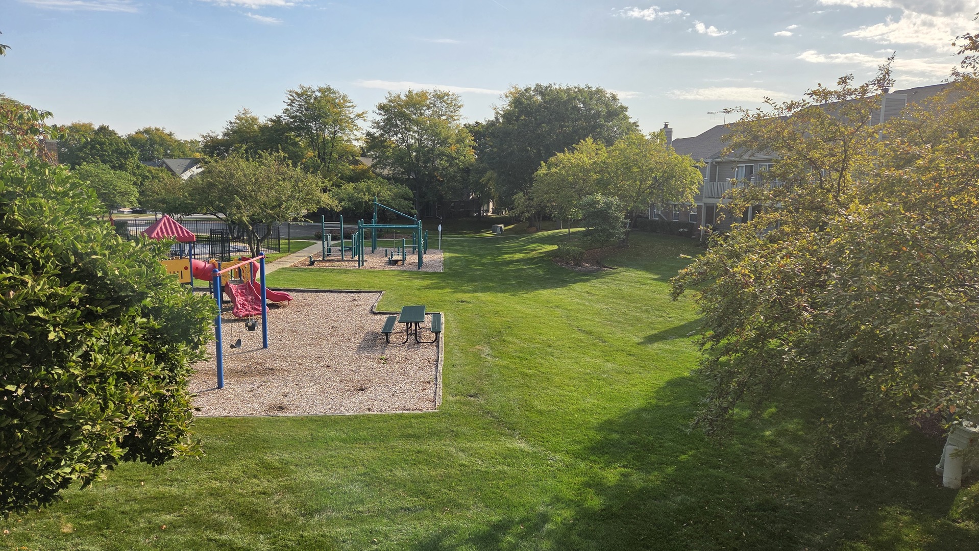 67 Beechmont Court #W2, Schaumburg, IL 60193