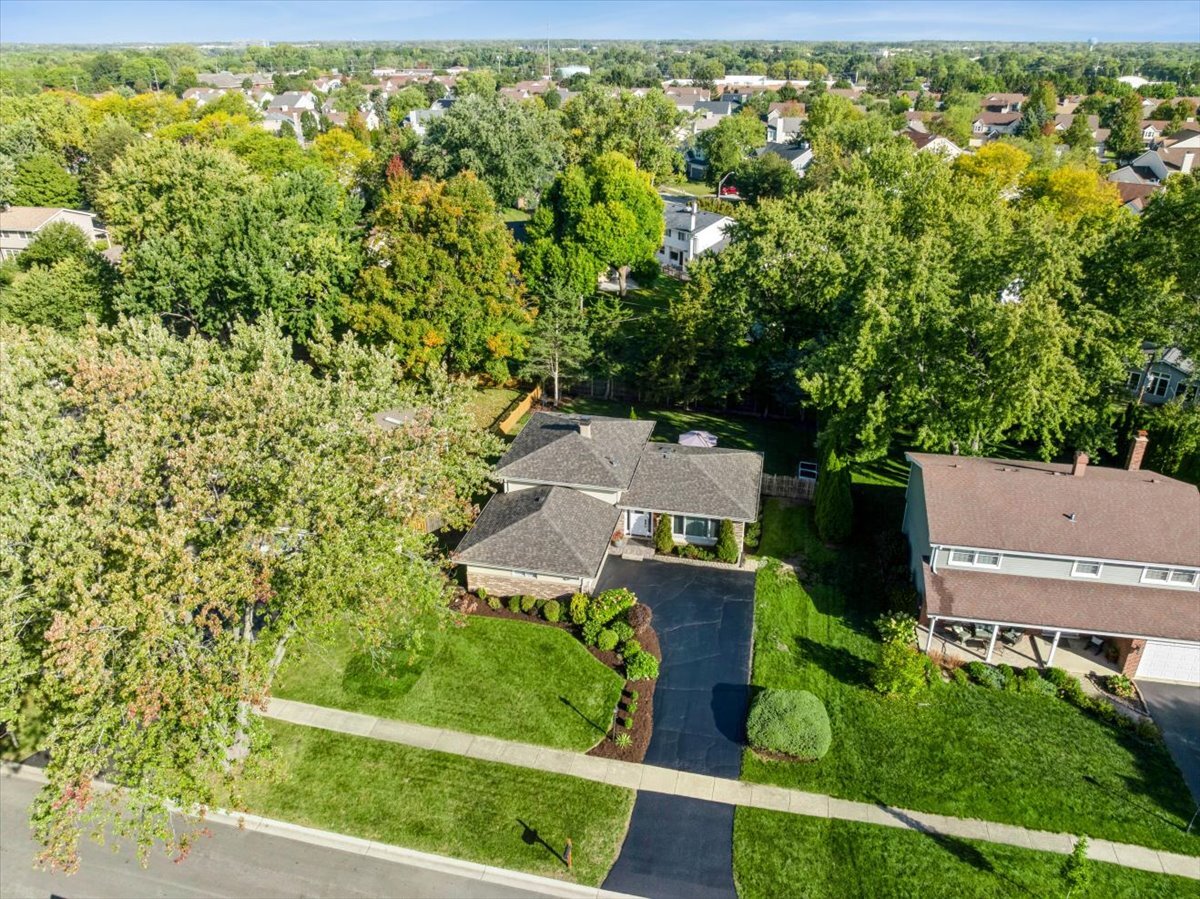 564 E PRINCETON Street, Palatine, IL 60074