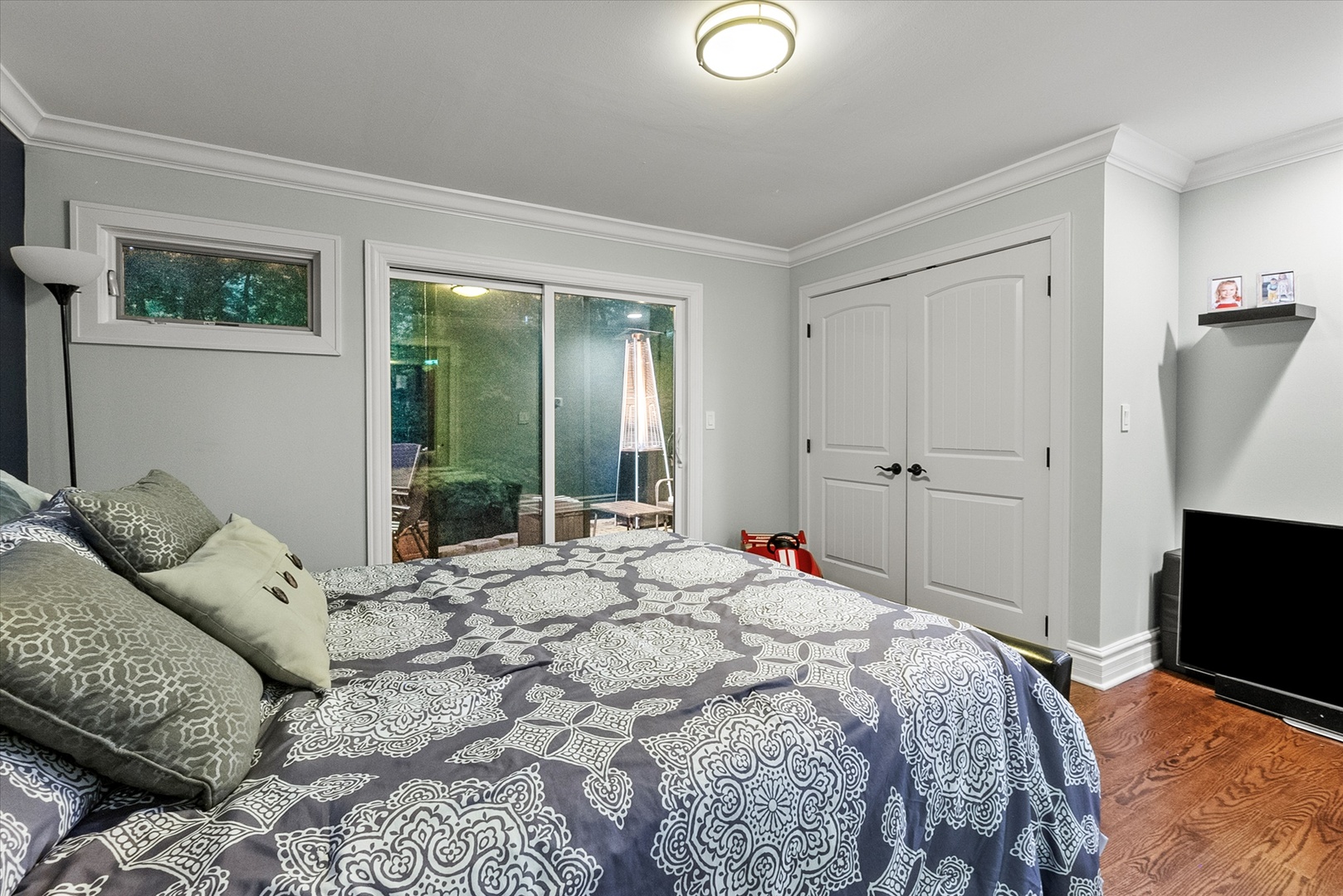 11905 S Lakewood Avenue, Palos Park, IL 60464