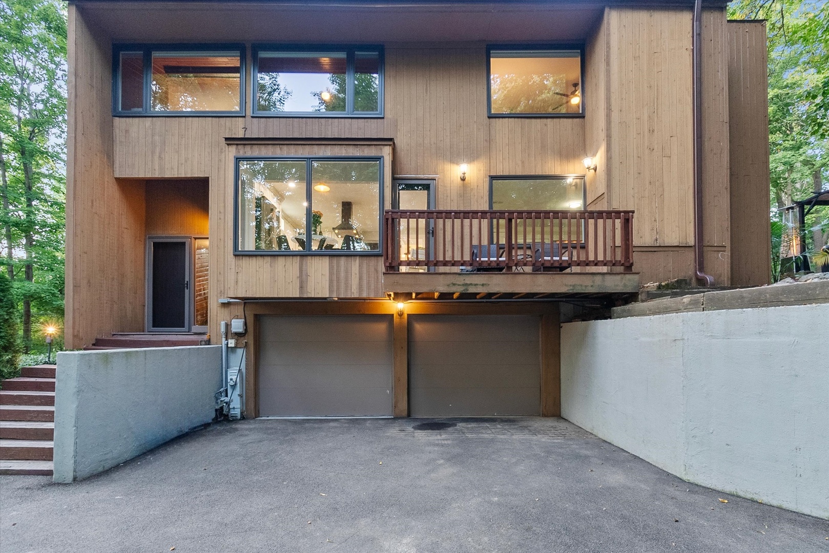 11905 S Lakewood Avenue, Palos Park, IL 60464